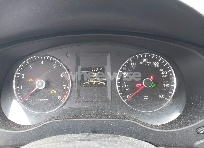 Photo 7 of 2012 Volkswagen Jetta 2.5L SE (VIN 3VWDP7AJ7CM072695)