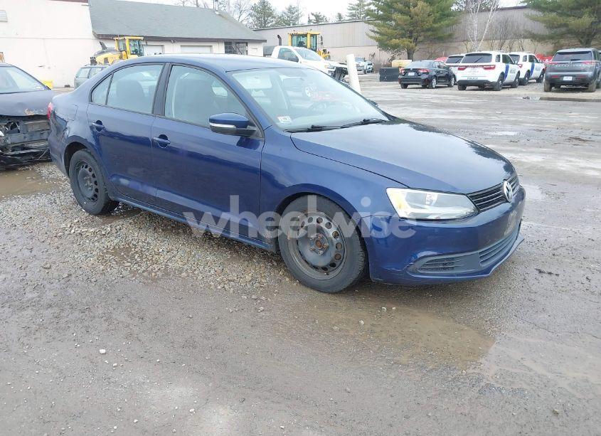 2012 Volkswagen Jetta 2.5L SE (VIN 3VWDP7AJ7CM079131) main photo