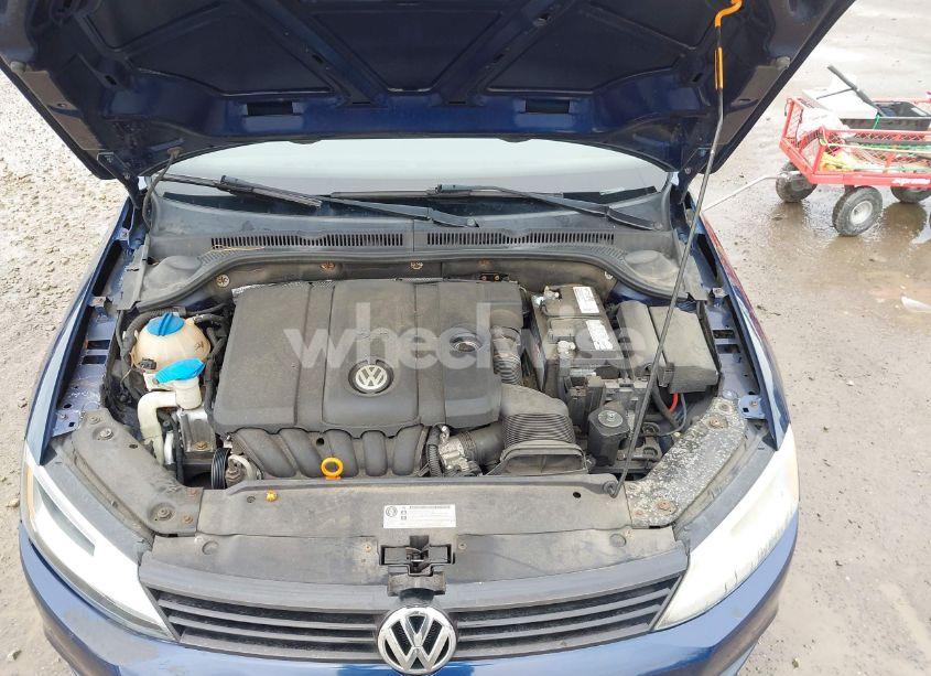 Photo 10 of 2012 Volkswagen Jetta 2.5L SE (VIN 3VWDP7AJ7CM079131)