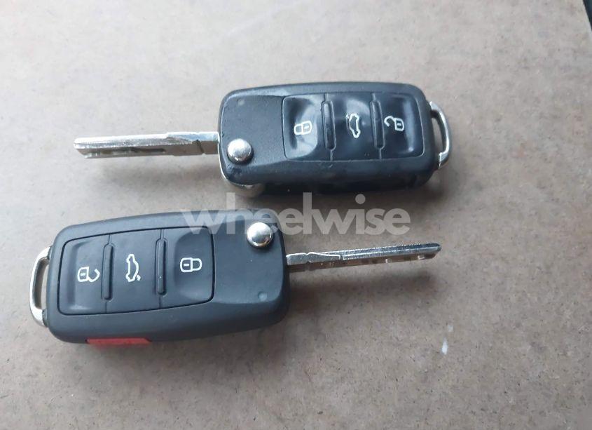 Photo 11 of 2012 Volkswagen Jetta 2.5L SE (VIN 3VWDP7AJ7CM329919)