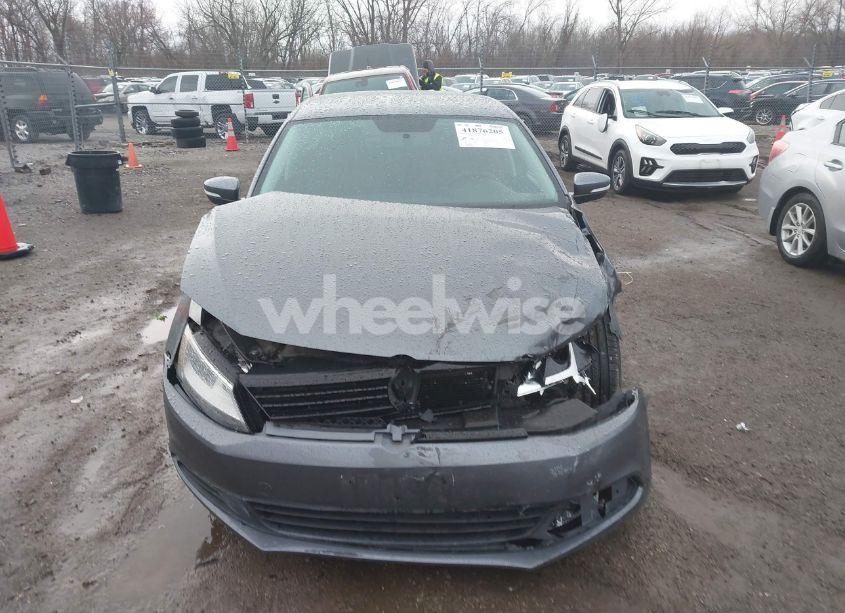 Photo 12 of 2012 Volkswagen Jetta 2.5L SE (VIN 3VWDP7AJ7CM329919)