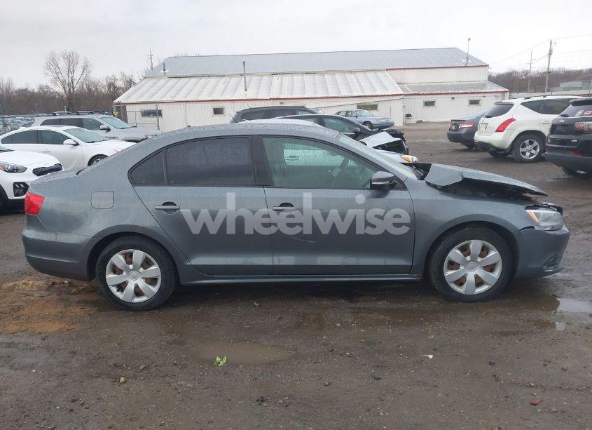 Photo 13 of 2012 Volkswagen Jetta 2.5L SE (VIN 3VWDP7AJ7CM329919)