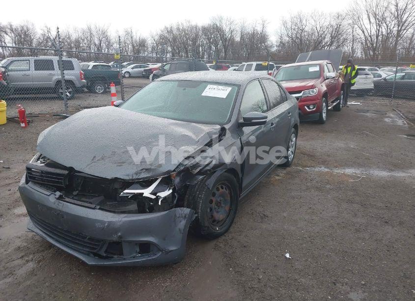 Photo 2 of 2012 Volkswagen Jetta 2.5L SE (VIN 3VWDP7AJ7CM329919)