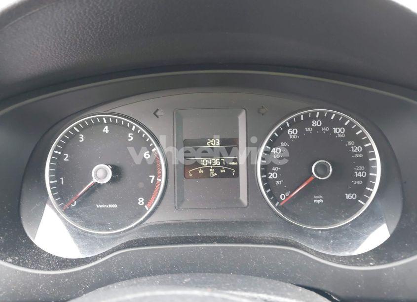 Photo 7 of 2012 Volkswagen Jetta 2.5L SE (VIN 3VWDP7AJ7CM334036)