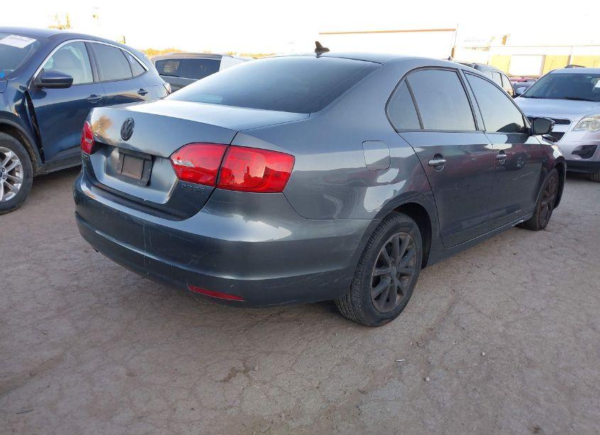 Photo 4 of 2012 Volkswagen Jetta 2.5L SE (VIN 3VWDP7AJ7CM342945)