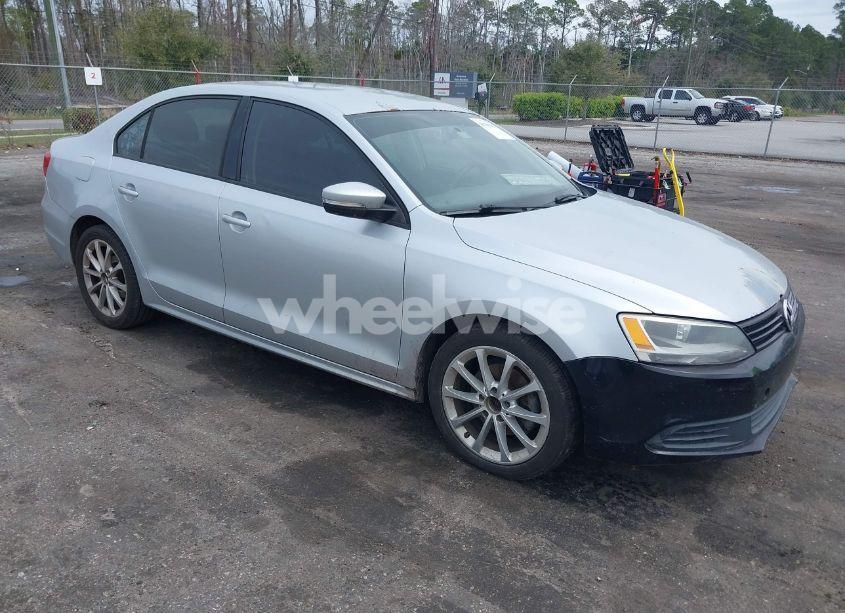 2012 Volkswagen Jetta 2.5L SE (VIN 3VWDP7AJ7CM364203) main photo