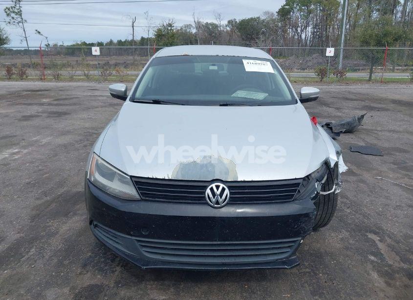 Photo 12 of 2012 Volkswagen Jetta 2.5L SE (VIN 3VWDP7AJ7CM364203)