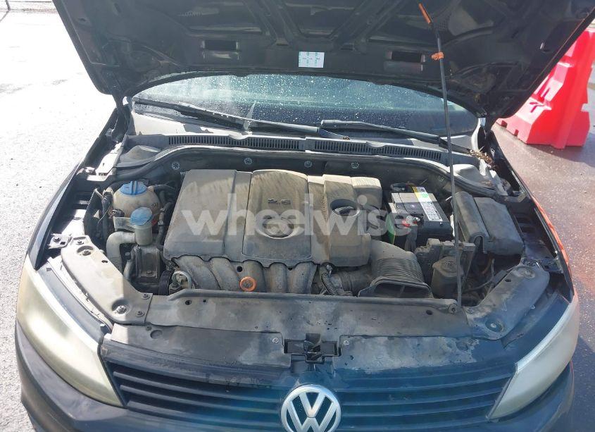Photo 10 of 2012 Volkswagen Jetta 2.5L SE (VIN 3VWDP7AJ7CM370356)