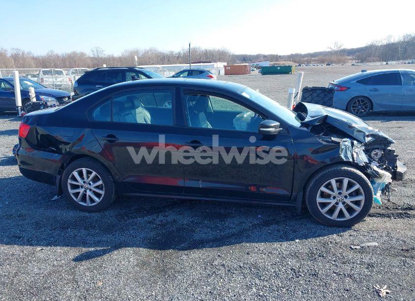 Photo 14 of 2012 Volkswagen Jetta 2.5L SE (VIN 3VWDP7AJ7CM376738)