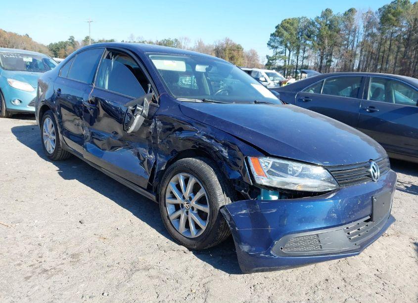 2012 Volkswagen Jetta 2.5L SE (VIN 3VWDP7AJ7CM384483) main photo