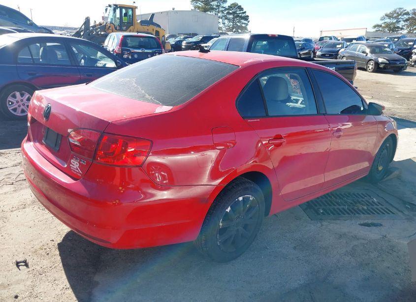 Photo 4 of 2012 Volkswagen Jetta 2.5L SE (VIN 3VWDP7AJ7CM400374)