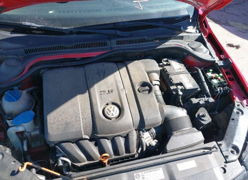 Photo 6 of 2012 Volkswagen Jetta 2.5L SE (VIN 3VWDP7AJ7CM400374)