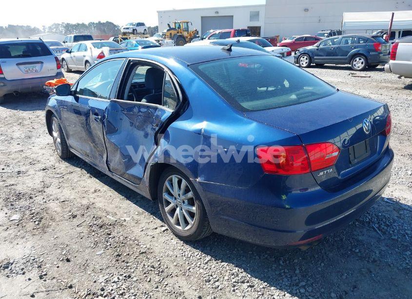 Photo 3 of 2012 Volkswagen Jetta 2.5L SE (VIN 3VWDP7AJ7CM462633)