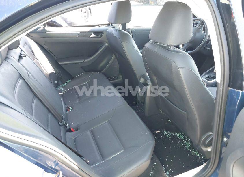 Photo 8 of 2012 Volkswagen Jetta 2.5L SE (VIN 3VWDP7AJ7CM462633)