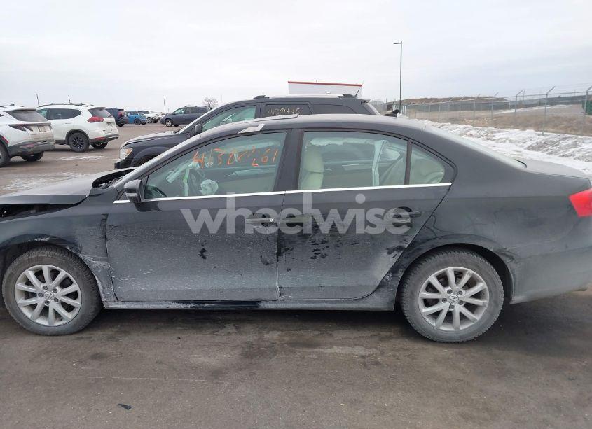 Photo 13 of 2013 Volkswagen Jetta 2.5L SE (VIN 3VWDP7AJ7DM258349)