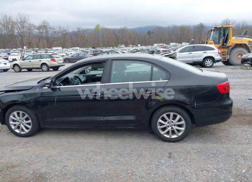 Photo 14 of 2013 Volkswagen Jetta 2.5L SE (VIN 3VWDP7AJ7DM289309)
