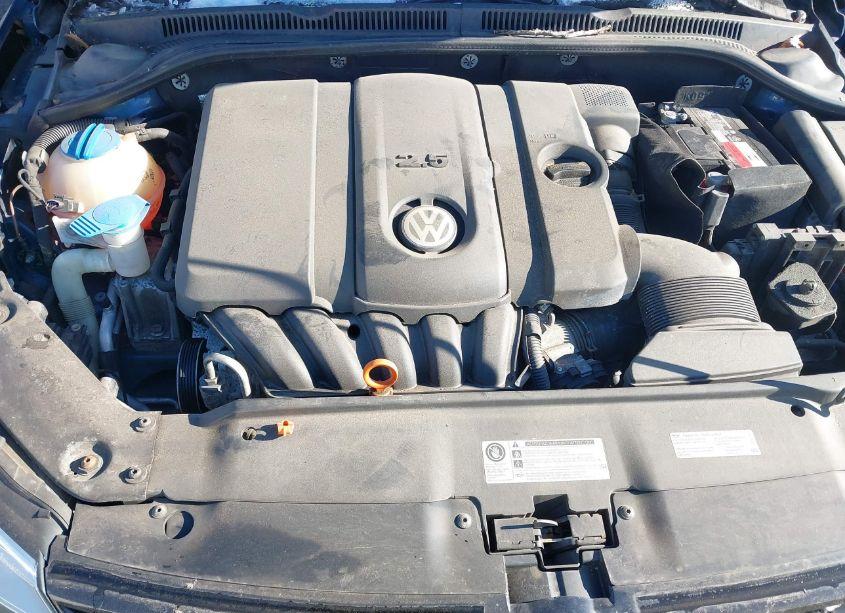Photo 10 of 2013 Volkswagen Jetta 2.5L SE (VIN 3VWDP7AJ7DM295997)