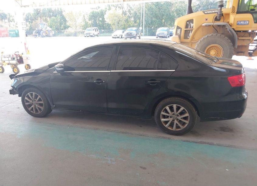 Photo 14 of 2013 Volkswagen Jetta 2.5L SE (VIN 3VWDP7AJ7DM304830)