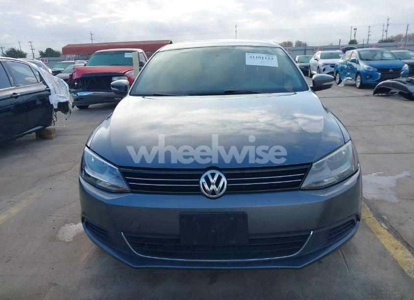 Photo 12 of 2013 Volkswagen Jetta 2.5L SE (VIN 3VWDP7AJ7DM310305)