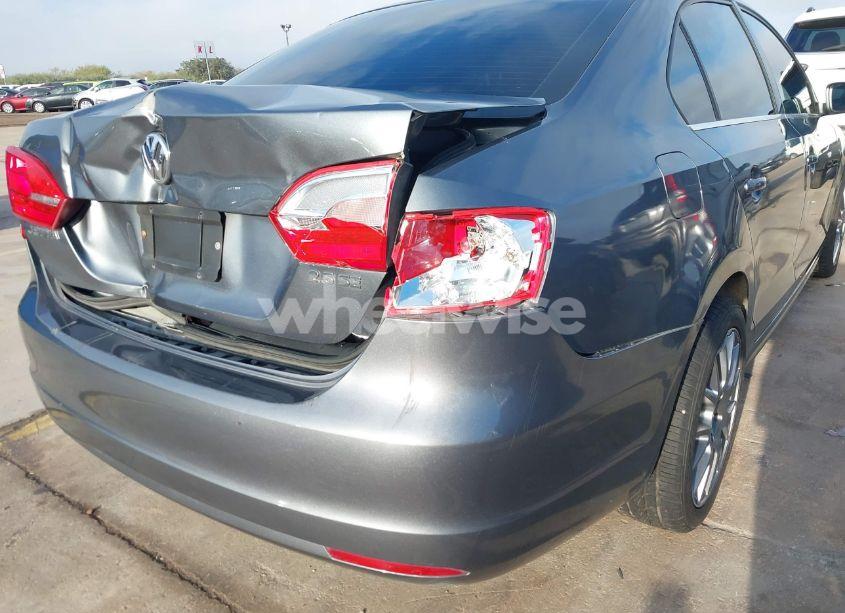 Photo 17 of 2013 Volkswagen Jetta 2.5L SE (VIN 3VWDP7AJ7DM310305)