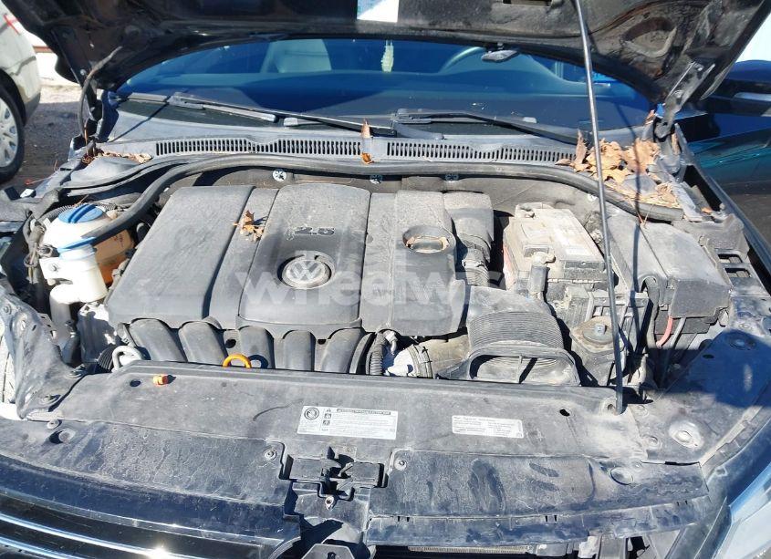 Photo 10 of 2013 Volkswagen Jetta 2.5L SE (VIN 3VWDP7AJ7DM358466)