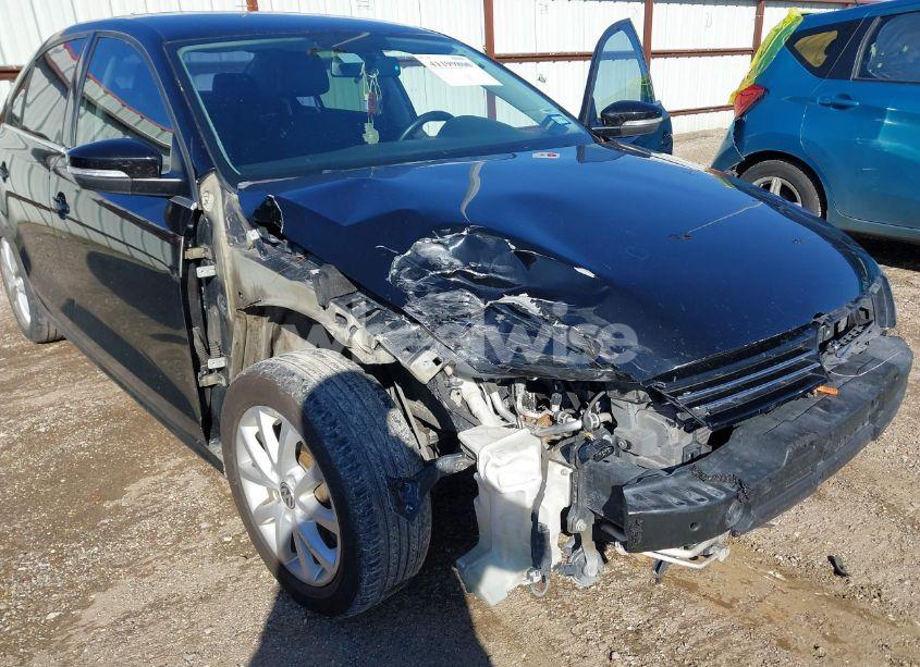 Photo 6 of 2013 Volkswagen Jetta 2.5L SE (VIN 3VWDP7AJ7DM358466)