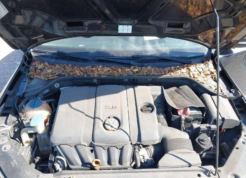 Photo 10 of 2013 Volkswagen Jetta 2.5L SE (VIN 3VWDP7AJ7DM383934)