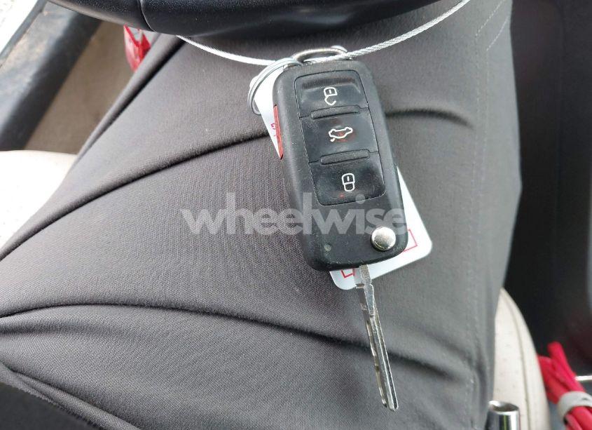 Photo 11 of 2013 Volkswagen Jetta 2.5L SE (VIN 3VWDP7AJ7DM385196)