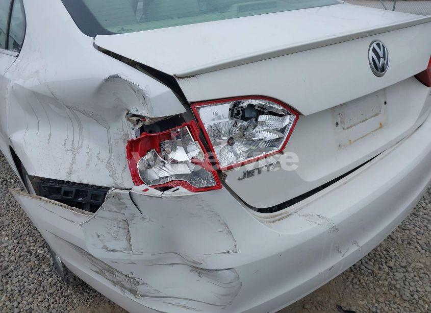 Photo 12 of 2013 Volkswagen Jetta 2.5L SE (VIN 3VWDP7AJ7DM385196)