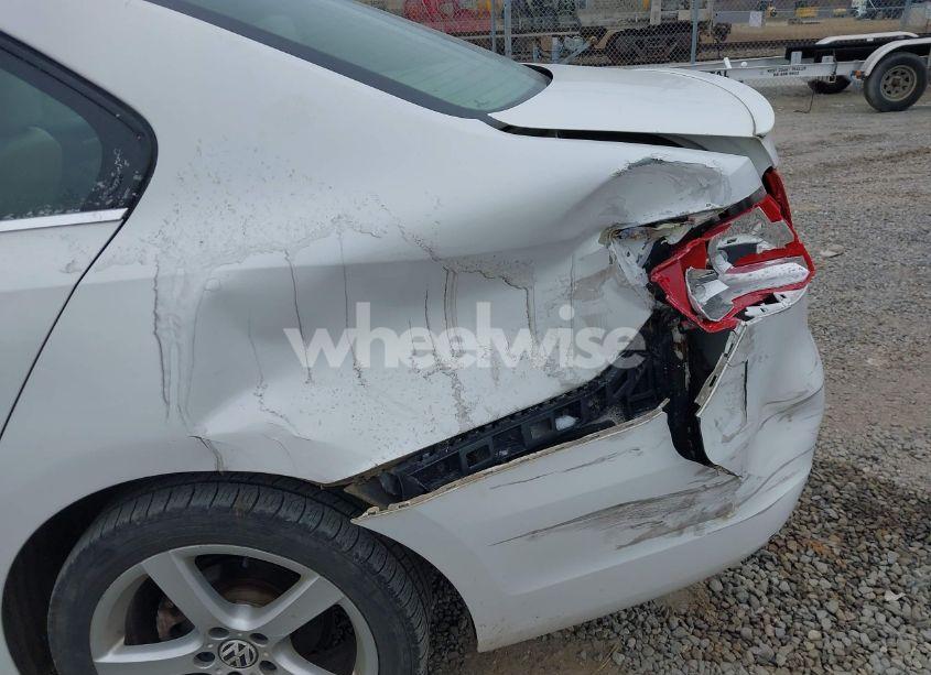 Photo 6 of 2013 Volkswagen Jetta 2.5L SE (VIN 3VWDP7AJ7DM385196)