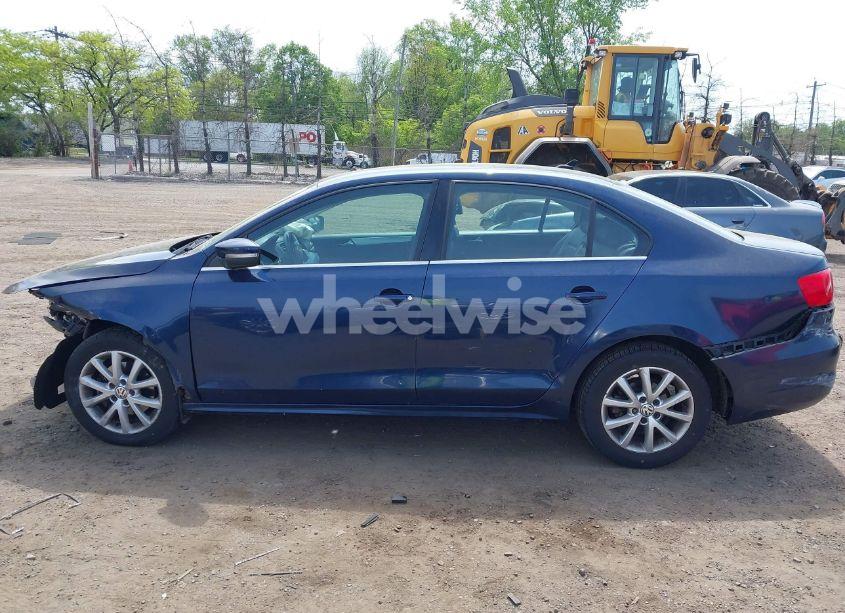 Photo 15 of 2013 Volkswagen Jetta 2.5L SE (VIN 3VWDP7AJ7DM385781)