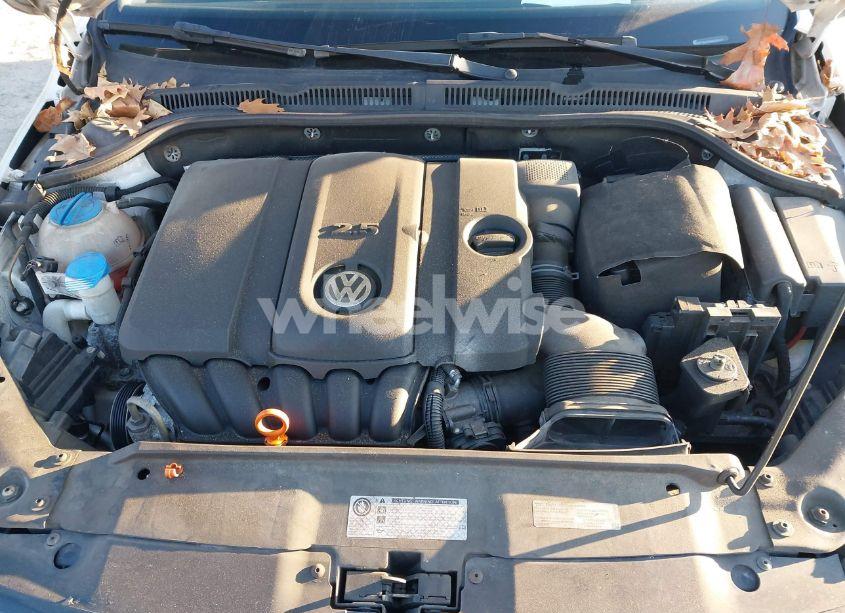 Photo 10 of 2013 Volkswagen Jetta 2.5L SE (VIN 3VWDP7AJ7DM429679)