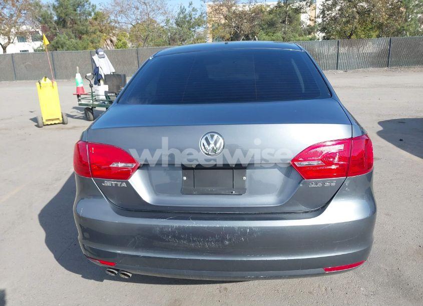 Photo 16 of 2013 Volkswagen Jetta 2.5L SE (VIN 3VWDP7AJ7DM454999)