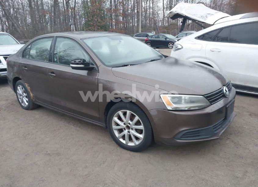 2012 Volkswagen Jetta 2.5L SE (VIN 3VWDP7AJ8CM073001) main photo