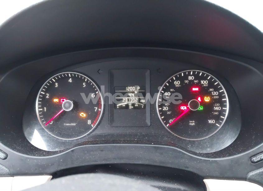 Photo 7 of 2012 Volkswagen Jetta 2.5L SE (VIN 3VWDP7AJ8CM073001)