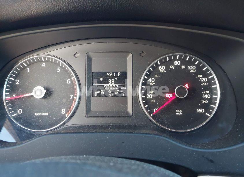 Photo 7 of 2012 Volkswagen Jetta 2.5L SE (VIN 3VWDP7AJ8CM386730)