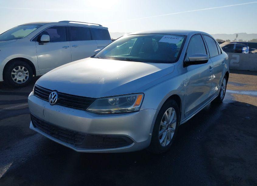 Photo 2 of 2012 Volkswagen Jetta 2.5L SE (VIN 3VWDP7AJ8CM398909)