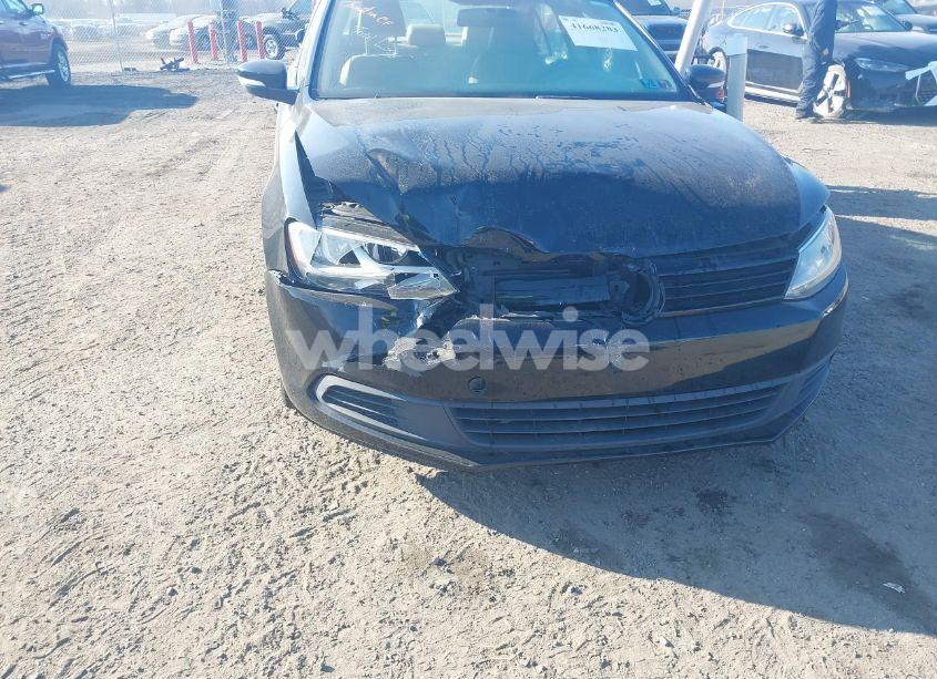 Photo 6 of 2012 Volkswagen Jetta 2.5L SE (VIN 3VWDP7AJ8CM420679)