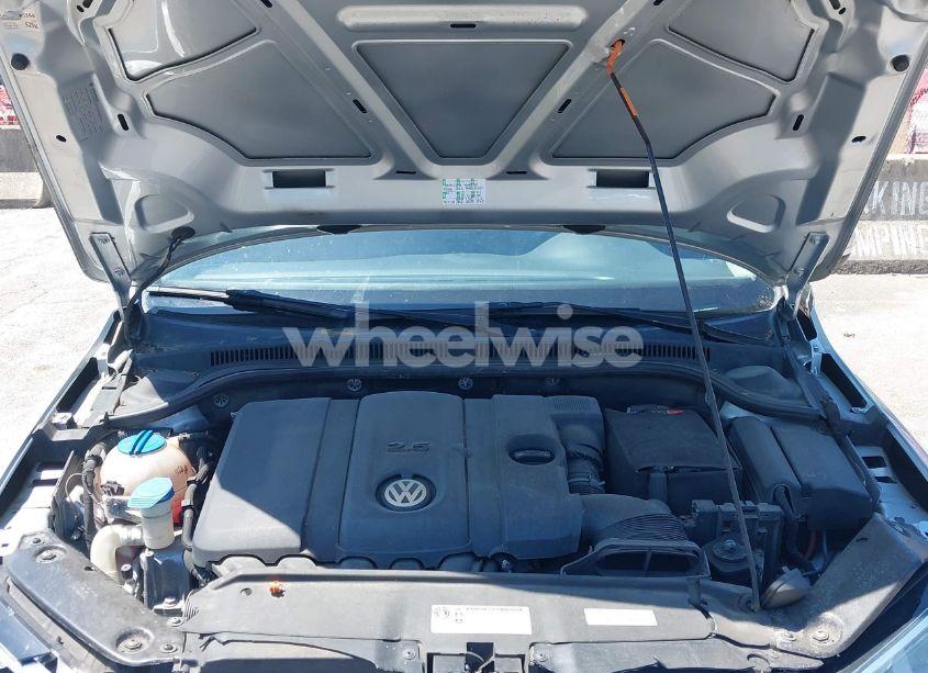 Photo 10 of 2012 Volkswagen Jetta 2.5L SE (VIN 3VWDP7AJ8CM465069)