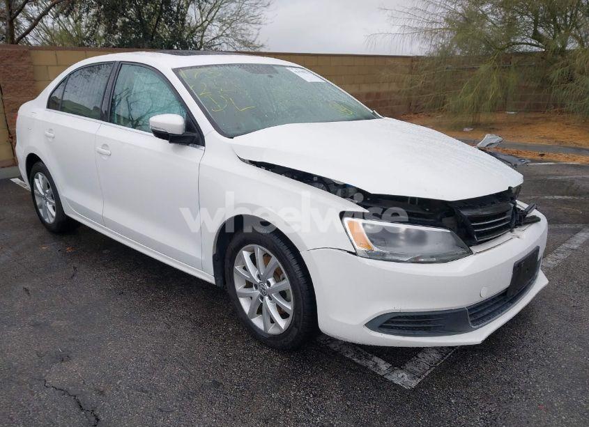 2013 Volkswagen Jetta 2.5L SE (VIN 3VWDP7AJ8DM252415) main photo