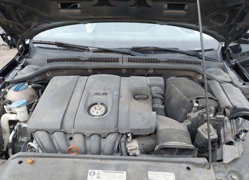 Photo 10 of 2013 Volkswagen Jetta 2.5L SE (VIN 3VWDP7AJ8DM286094)