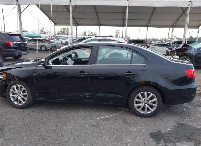 Photo 14 of 2013 Volkswagen Jetta 2.5L SE (VIN 3VWDP7AJ8DM286094)