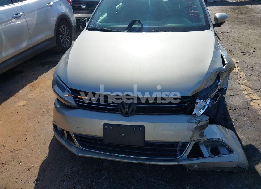 Photo 11 of 2013 Volkswagen Jetta 2.5L SE (VIN 3VWDP7AJ8DM293305)