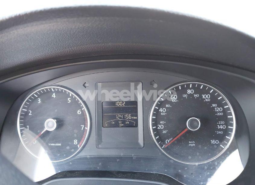 Photo 7 of 2013 Volkswagen Jetta 2.5L SE (VIN 3VWDP7AJ8DM293305)