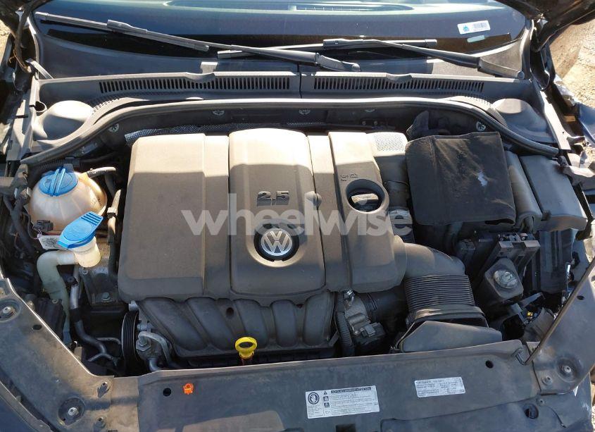 Photo 10 of 2013 Volkswagen Jetta 2.5L SE (VIN 3VWDP7AJ8DM297645)