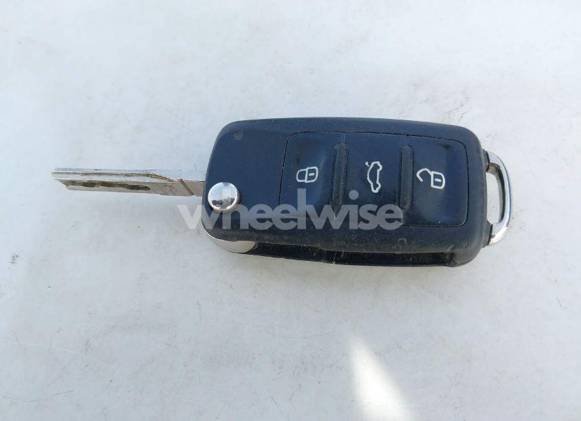 Photo 11 of 2013 Volkswagen Jetta 2.5L SE (VIN 3VWDP7AJ8DM298939)