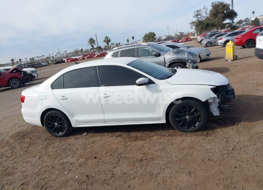 Photo 14 of 2013 Volkswagen Jetta 2.5L SE (VIN 3VWDP7AJ8DM298939)