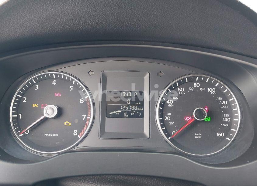 Photo 7 of 2013 Volkswagen Jetta 2.5L SE (VIN 3VWDP7AJ8DM298939)