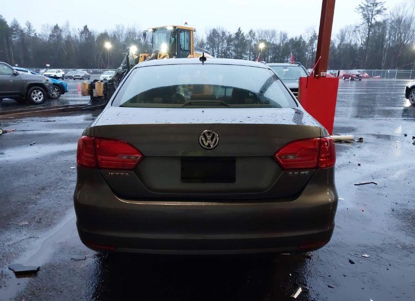 Photo 16 of 2013 Volkswagen Jetta 2.5L SE (VIN 3VWDP7AJ8DM307168)