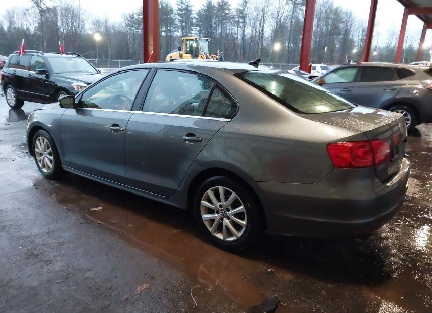 Photo 3 of 2013 Volkswagen Jetta 2.5L SE (VIN 3VWDP7AJ8DM307168)